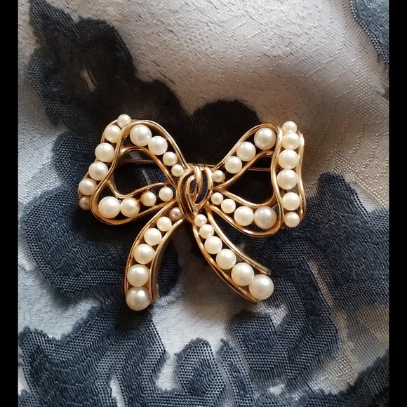 CROWN TRIFARI Pearl Bow Brooch Pin - Picture 4 of 14